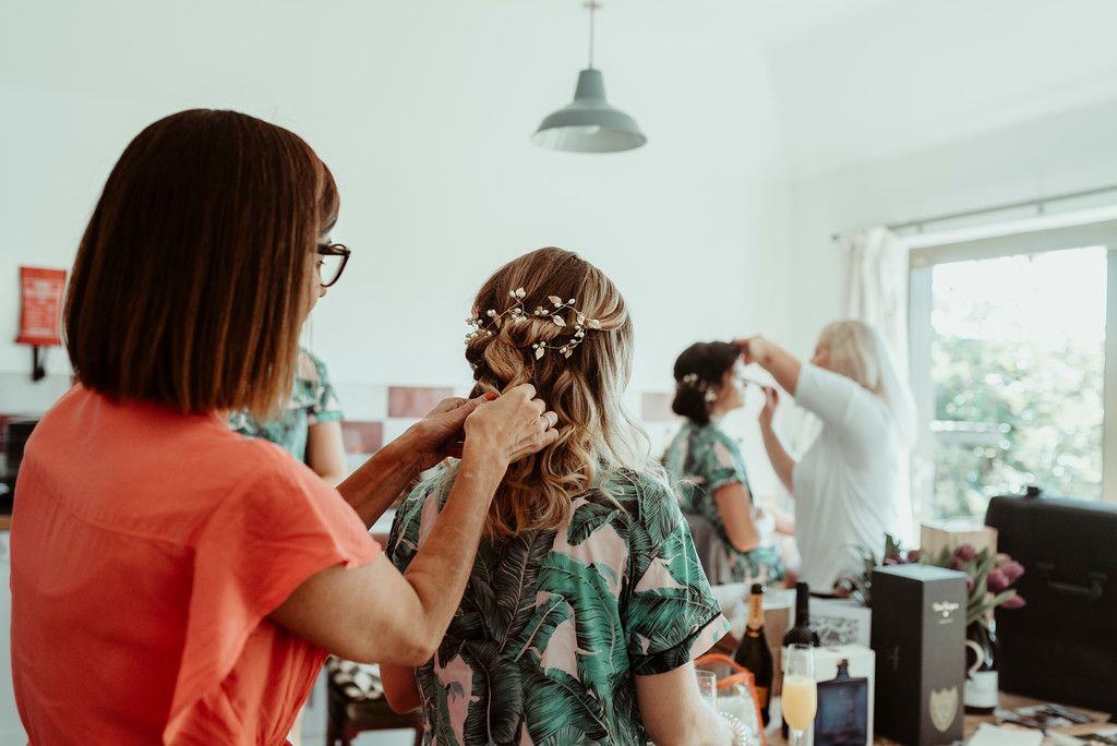 Jenny and Charlie Caribbean themed wedding - Bridal party preparations - photography by Jess Soper Photogaphy, videography by Veiled Productions