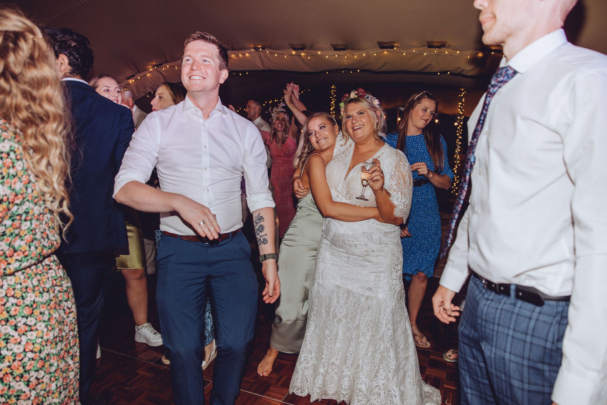 Guests enjoying the live music by wedding band The Falkners. Photo thanks to Fordtography.